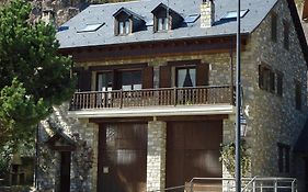 Casa Rural La Comella